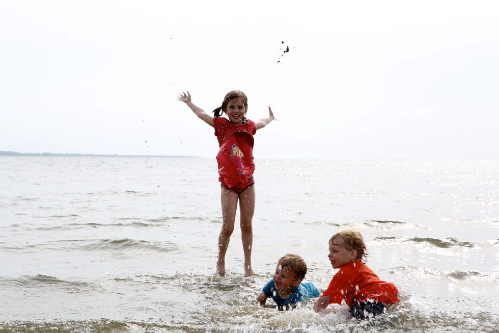 Kiki Boris en Joep in zee