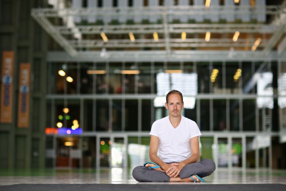 Mark Vletter yoga